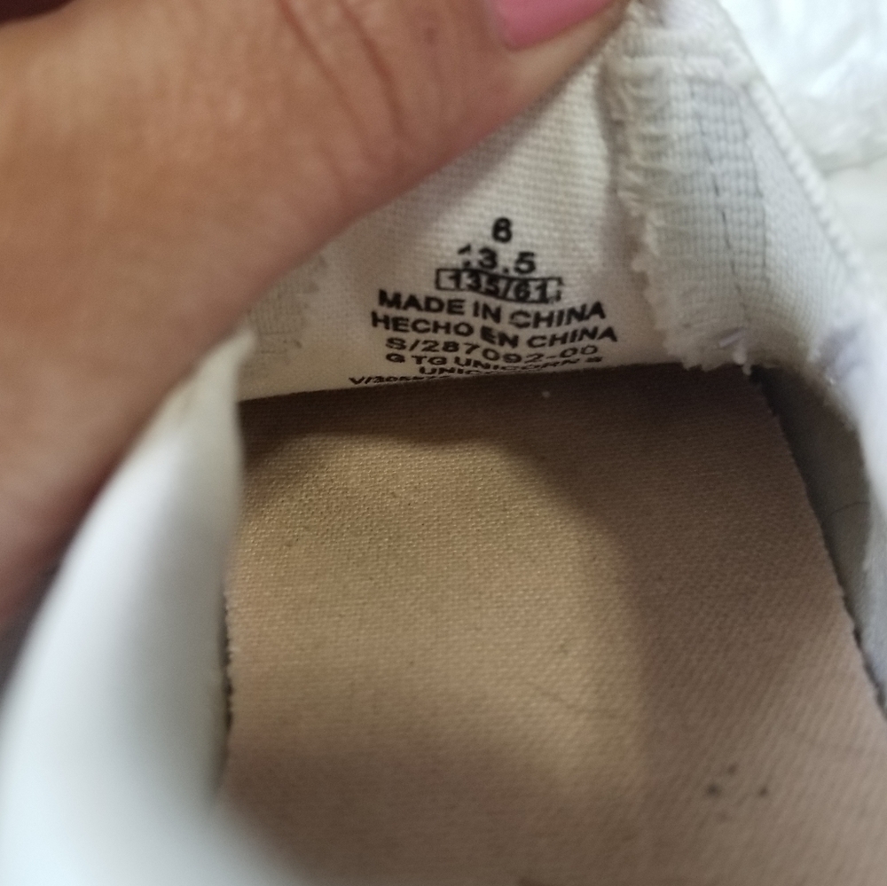 Old Navy UNICORN Slip On Sneakers 13.5 EUC - Picture 5 of 10